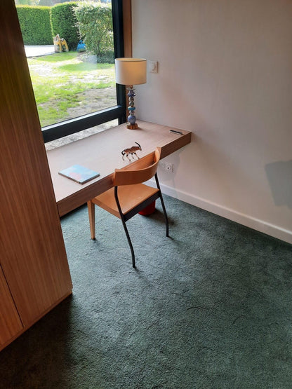 Placard mural et bureau sur mesure pour chambre d'enfants