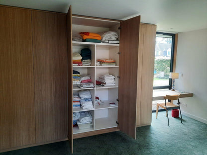 Placard mural et bureau sur mesure pour chambre d'enfants